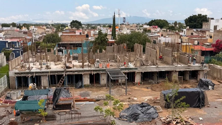 Estructura de la Torre 2 en crecimiento